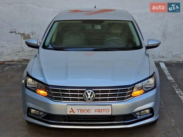 Серый Фольксваген Пассат, объемом двигателя 1.8 л и пробегом 169 тыс. км за 11490 $, фото 3 на Automoto.ua