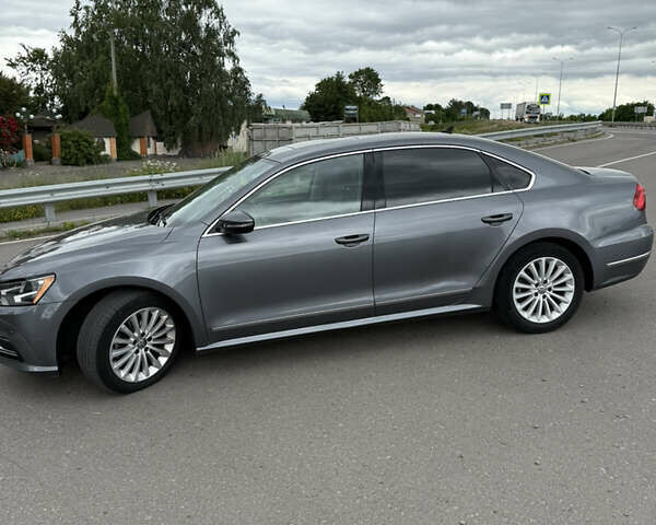 Серый Фольксваген Пассат, объемом двигателя 1.8 л и пробегом 112 тыс. км за 14300 $, фото 3 на Automoto.ua