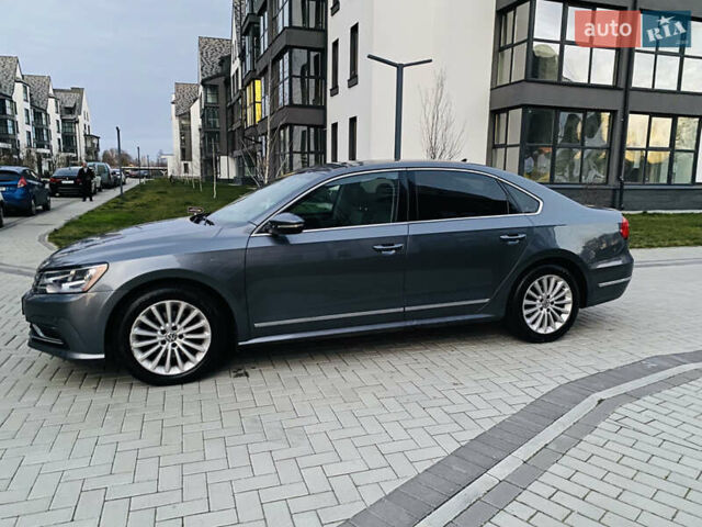 Серый Фольксваген Пассат, объемом двигателя 1.8 л и пробегом 186 тыс. км за 11500 $, фото 10 на Automoto.ua