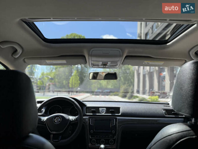 Серый Фольксваген Пассат, объемом двигателя 1.8 л и пробегом 184 тыс. км за 13500 $, фото 17 на Automoto.ua