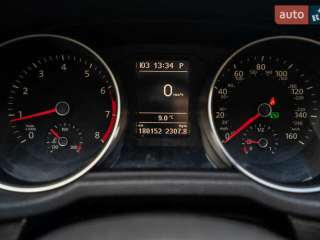 Фольксваген Пассат 2016 в Киеве на Automoto.ua Серый Фольксваген Пассат, объемом двигателя 1.8 л и пробегом 180 тыс. км за 12900 $, фото 26 на Automoto.ua