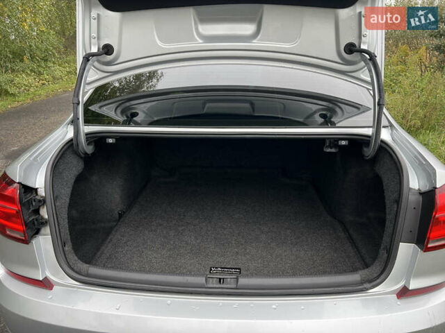 Серый Фольксваген Пассат, объемом двигателя 1.8 л и пробегом 137 тыс. км за 12599 $, фото 45 на Automoto.ua