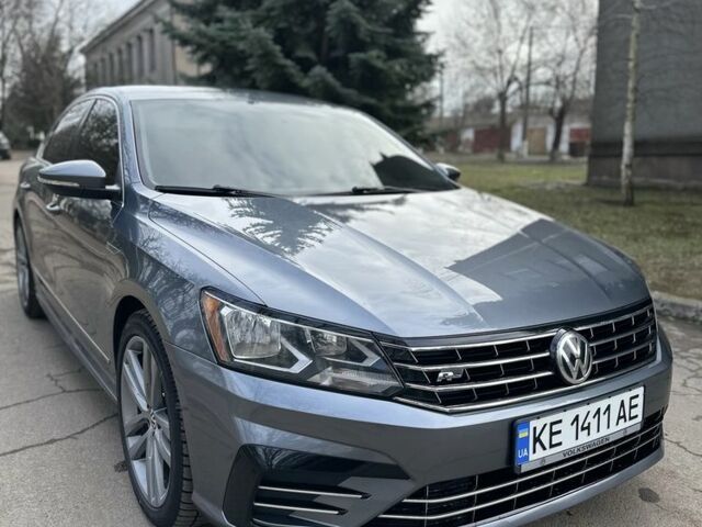 Сірий Фольксваген Пассат, об'ємом двигуна 1.8 л та пробігом 185 тис. км за 14600 $, фото 13 на Automoto.ua