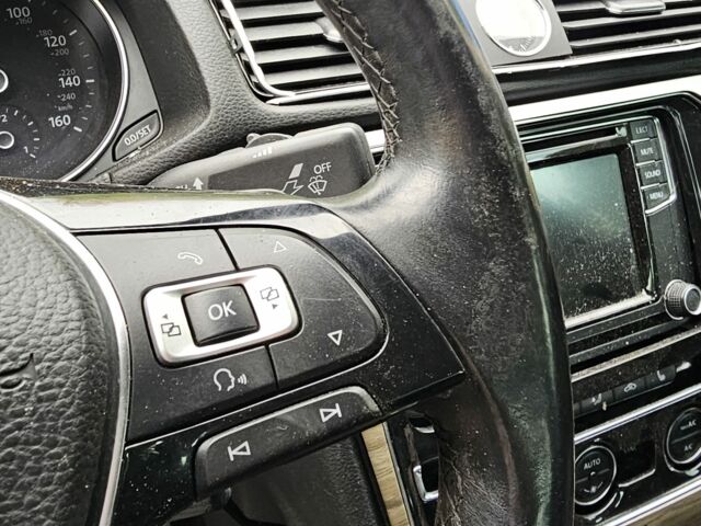 Серый Фольксваген Пассат, объемом двигателя 1.8 л и пробегом 170 тыс. км за 5000 $, фото 20 на Automoto.ua