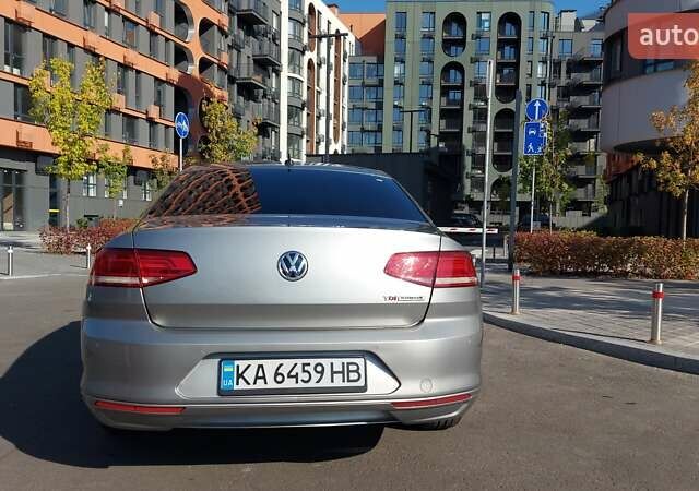 Серый Фольксваген Пассат, объемом двигателя 1.6 л и пробегом 297 тыс. км за 15000 $, фото 18 на Automoto.ua