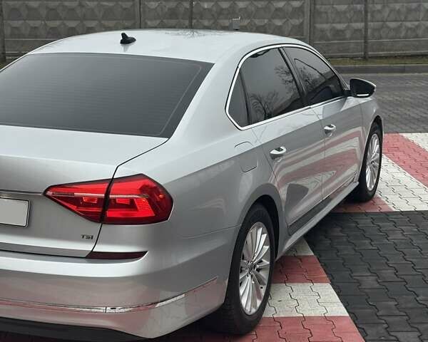 Серый Фольксваген Пассат, объемом двигателя 1.8 л и пробегом 150 тыс. км за 14550 $, фото 14 на Automoto.ua