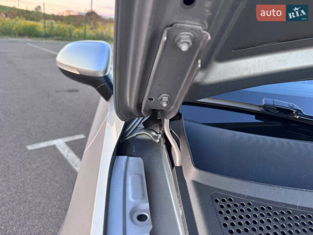 Серый Фольксваген Пассат, объемом двигателя 2 л и пробегом 244 тыс. км за 17200 $, фото 16 на Automoto.ua