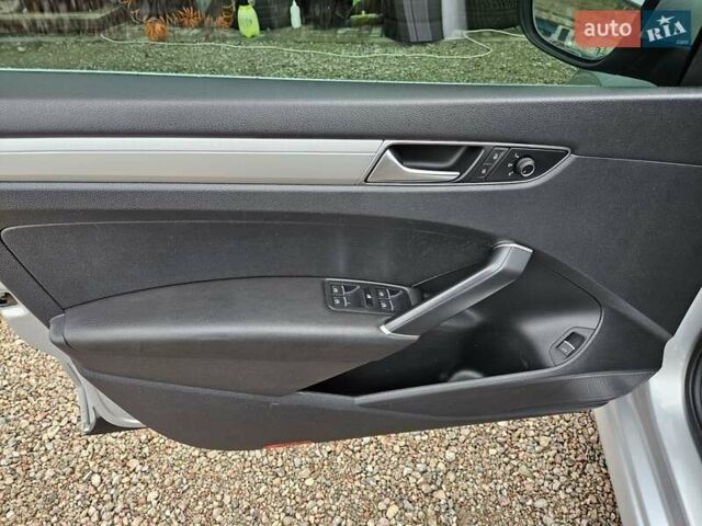 Серый Фольксваген Пассат, объемом двигателя 1.8 л и пробегом 217 тыс. км за 11700 $, фото 9 на Automoto.ua