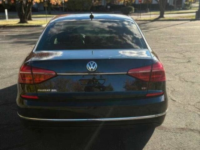 Серый Фольксваген Пассат, объемом двигателя 1.8 л и пробегом 110 тыс. км за 9000 $, фото 5 на Automoto.ua