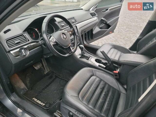 Серый Фольксваген Пассат, объемом двигателя 1.8 л и пробегом 220 тыс. км за 13500 $, фото 5 на Automoto.ua