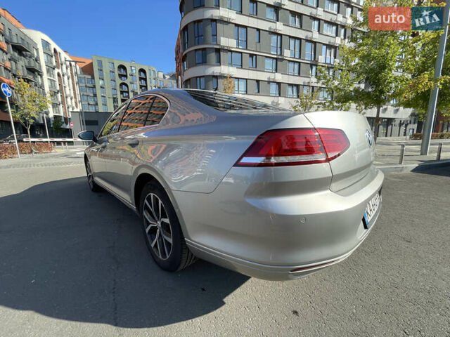 Серый Фольксваген Пассат, объемом двигателя 1.6 л и пробегом 297 тыс. км за 15000 $, фото 17 на Automoto.ua