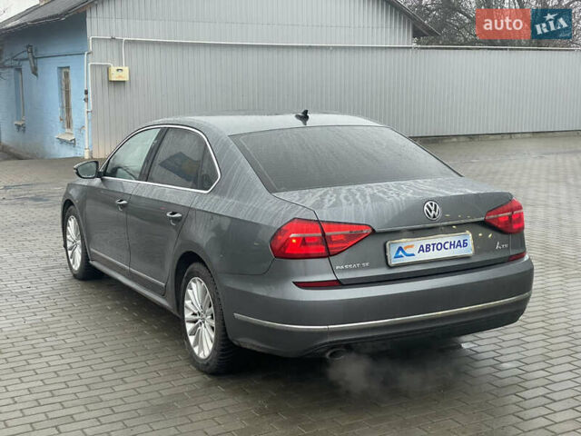 Серый Фольксваген Пассат, объемом двигателя 1.8 л и пробегом 121 тыс. км за 13100 $, фото 6 на Automoto.ua