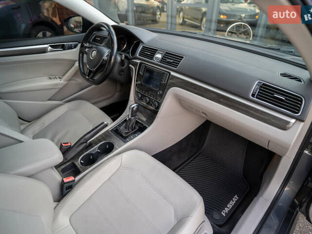 Фольксваген Пассат 2016 в Киеве на Automoto.ua Серый Фольксваген Пассат, объемом двигателя 1.8 л и пробегом 180 тыс. км за 12900 $, фото 31 на Automoto.ua