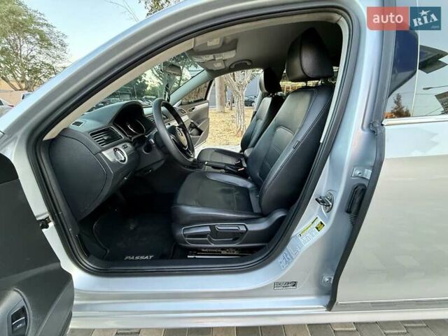 Серый Фольксваген Пассат, объемом двигателя 1.8 л и пробегом 239 тыс. км за 10700 $, фото 45 на Automoto.ua