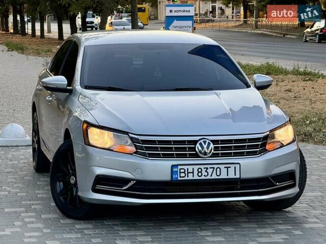 Серый Фольксваген Пассат, объемом двигателя 1.8 л и пробегом 239 тыс. км за 10700 $, фото 22 на Automoto.ua