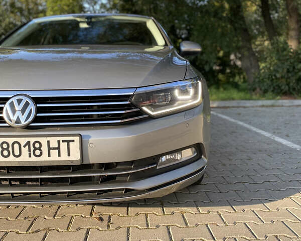 Сірий Фольксваген Пассат, об'ємом двигуна 1.6 л та пробігом 313 тис. км за 13300 $, фото 8 на Automoto.ua