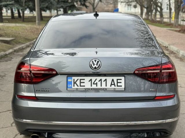 Сірий Фольксваген Пассат, об'ємом двигуна 1.8 л та пробігом 185 тис. км за 14600 $, фото 4 на Automoto.ua