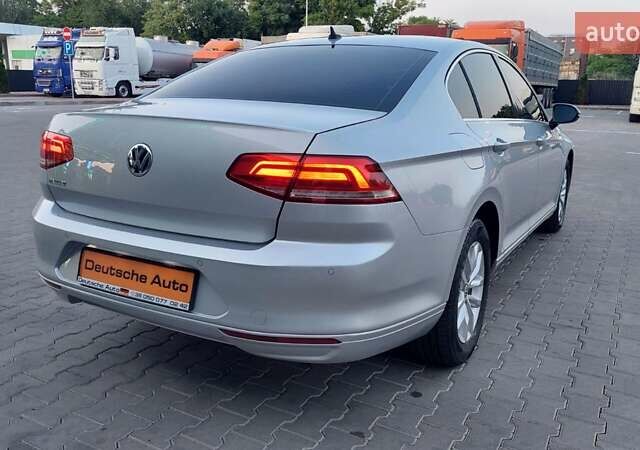 Серый Фольксваген Пассат, объемом двигателя 0 л и пробегом 196 тыс. км за 13777 $, фото 10 на Automoto.ua