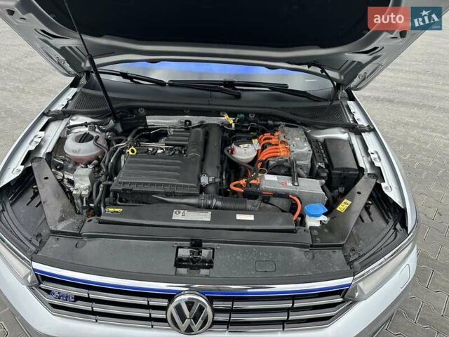 Сірий Фольксваген Пассат, об'ємом двигуна 1.4 л та пробігом 215 тис. км за 17300 $, фото 48 на Automoto.ua