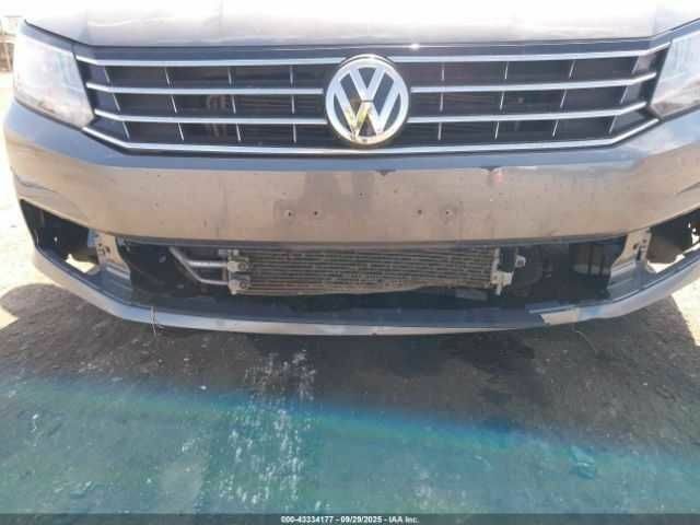 Сірий Фольксваген Пассат, об'ємом двигуна 0 л та пробігом 82 тис. км за 2000 $, фото 5 на Automoto.ua