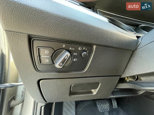 Серый Фольксваген Пассат, объемом двигателя 1.6 л и пробегом 297 тыс. км за 15000 $, фото 60 на Automoto.ua