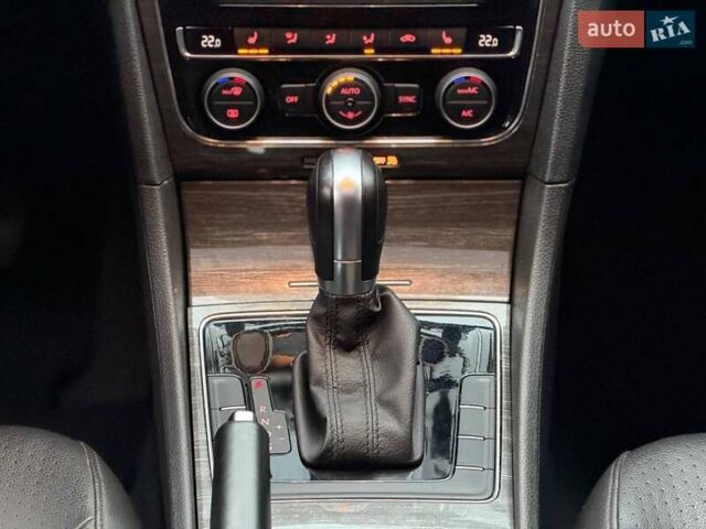 Серый Фольксваген Пассат, объемом двигателя 1.8 л и пробегом 185 тыс. км за 12800 $, фото 45 на Automoto.ua