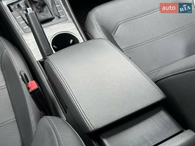 Серый Фольксваген Пассат, объемом двигателя 1.78 л и пробегом 177 тыс. км за 12400 $, фото 37 на Automoto.ua