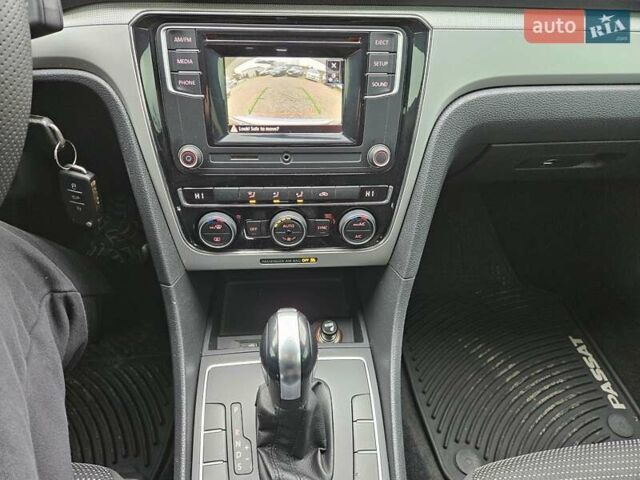 Серый Фольксваген Пассат, объемом двигателя 1.8 л и пробегом 217 тыс. км за 11700 $, фото 15 на Automoto.ua