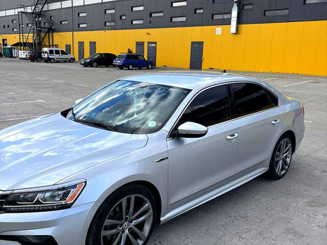 Серый Фольксваген Пассат, объемом двигателя 1.8 л и пробегом 0 тыс. км за 12000 $, фото 2 на Automoto.ua