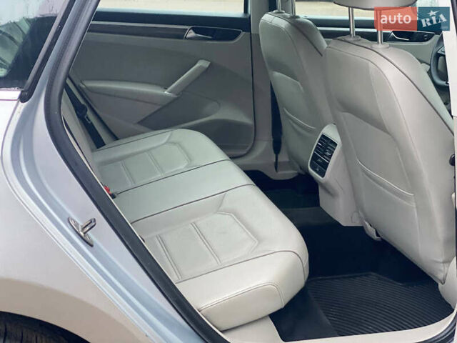 Серый Фольксваген Пассат, объемом двигателя 0 л и пробегом 241 тыс. км за 9650 $, фото 9 на Automoto.ua