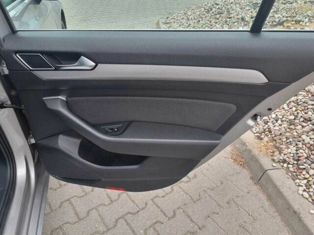 Серый Фольксваген Пассат, объемом двигателя 1.8 л и пробегом 159 тыс. км за 6900 $, фото 16 на Automoto.ua