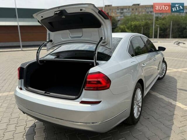 Серый Фольксваген Пассат, объемом двигателя 1.78 л и пробегом 177 тыс. км за 12400 $, фото 8 на Automoto.ua