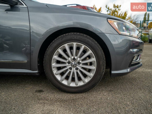 Фольксваген Пассат 2016 в Киеве на Automoto.ua Серый Фольксваген Пассат, объемом двигателя 1.8 л и пробегом 180 тыс. км за 12900 $, фото 5 на Automoto.ua