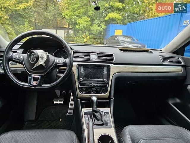 Сірий Фольксваген Пассат, об'ємом двигуна 1.8 л та пробігом 170 тис. км за 4000 $, фото 10 на Automoto.ua