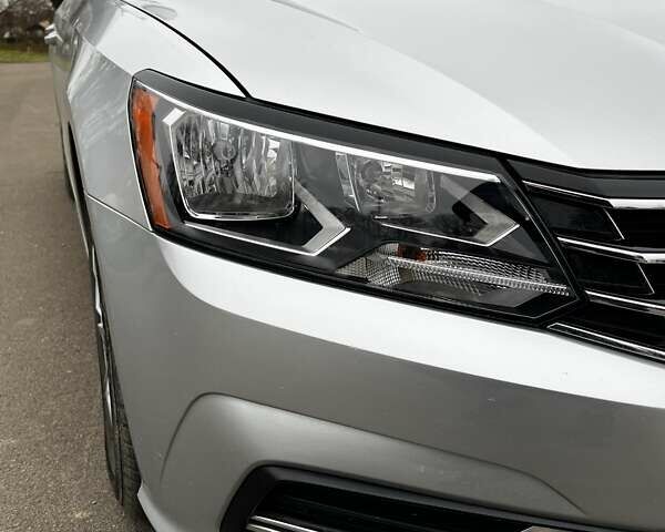 Серый Фольксваген Пассат, объемом двигателя 1.8 л и пробегом 190 тыс. км за 16000 $, фото 5 на Automoto.ua