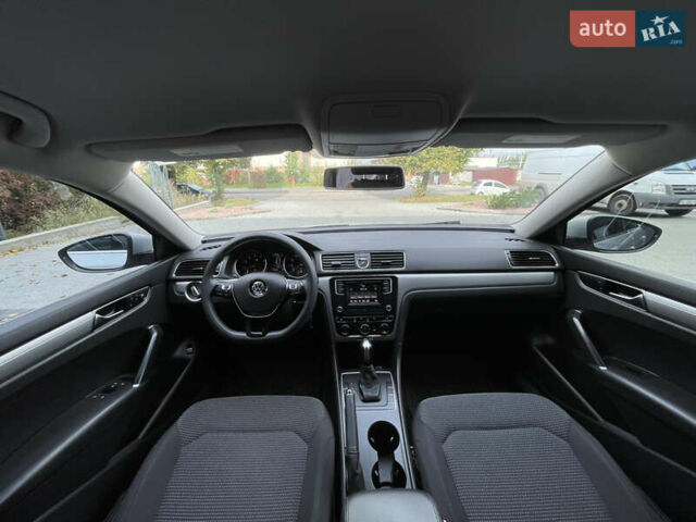 Серый Фольксваген Пассат, объемом двигателя 1.8 л и пробегом 290 тыс. км за 8999 $, фото 25 на Automoto.ua