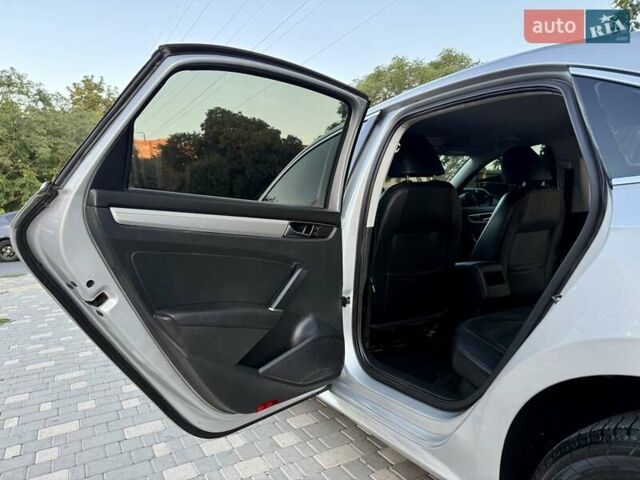 Серый Фольксваген Пассат, объемом двигателя 1.8 л и пробегом 239 тыс. км за 10700 $, фото 51 на Automoto.ua