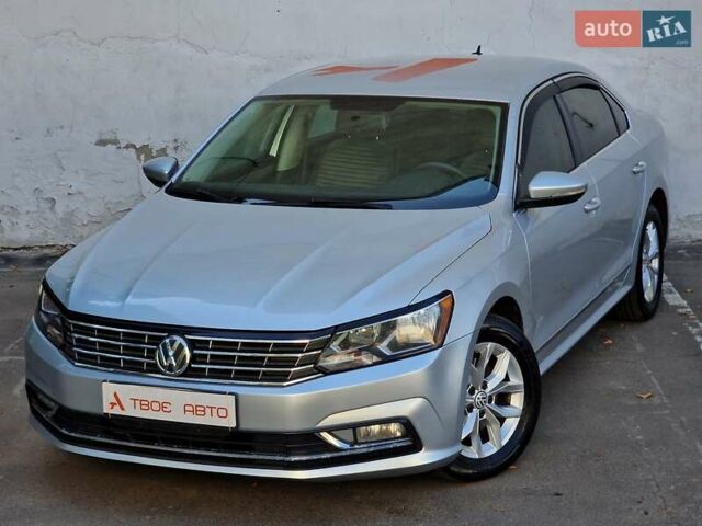 Серый Фольксваген Пассат, объемом двигателя 1.8 л и пробегом 169 тыс. км за 11490 $, фото 8 на Automoto.ua