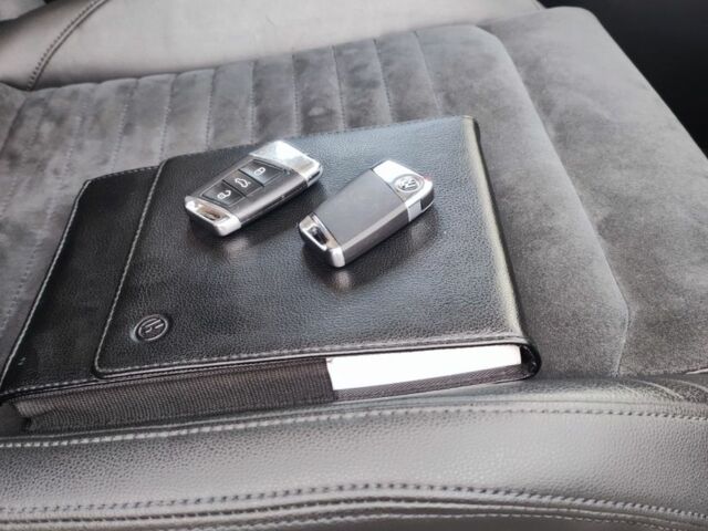 Серый Фольксваген Пассат, объемом двигателя 2 л и пробегом 113 тыс. км за 14999 $, фото 6 на Automoto.ua