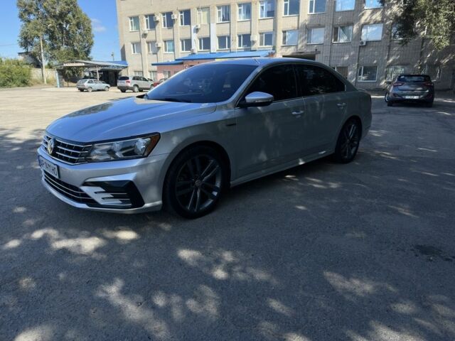 Серый Фольксваген Пассат, объемом двигателя 1.8 л и пробегом 146 тыс. км за 13800 $, фото 1 на Automoto.ua