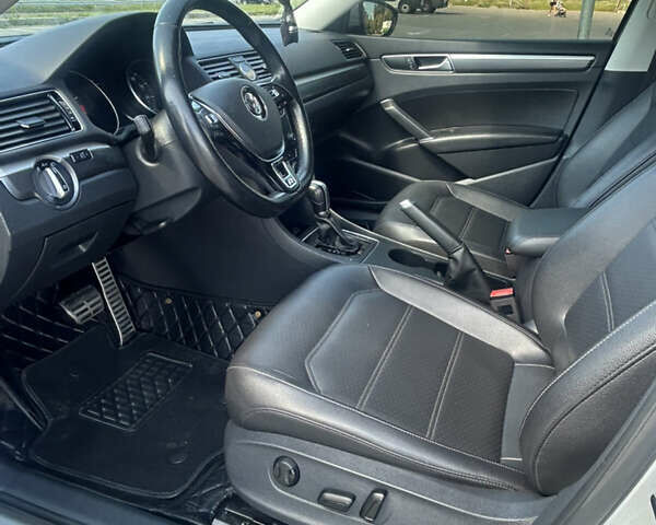 Сірий Фольксваген Пассат, об'ємом двигуна 1.8 л та пробігом 148 тис. км за 13700 $, фото 3 на Automoto.ua