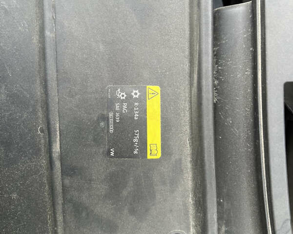 Серый Фольксваген Пассат, объемом двигателя 1.8 л и пробегом 137 тыс. км за 12599 $, фото 63 на Automoto.ua