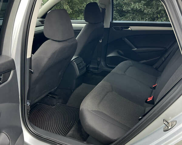 Серый Фольксваген Пассат, объемом двигателя 1.8 л и пробегом 137 тыс. км за 12599 $, фото 33 на Automoto.ua