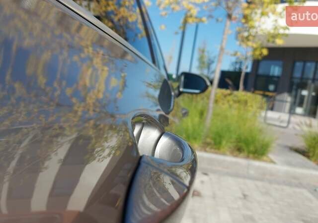 Серый Фольксваген Пассат, объемом двигателя 1.6 л и пробегом 297 тыс. км за 15000 $, фото 44 на Automoto.ua