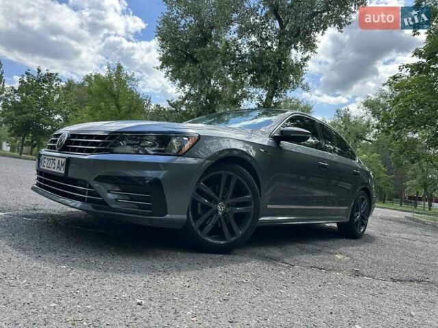 Серый Фольксваген Пассат, объемом двигателя 1.8 л и пробегом 195 тыс. км за 13600 $, фото 3 на Automoto.ua