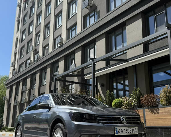 Серый Фольксваген Пассат, объемом двигателя 1.8 л и пробегом 184 тыс. км за 13500 $, фото 21 на Automoto.ua