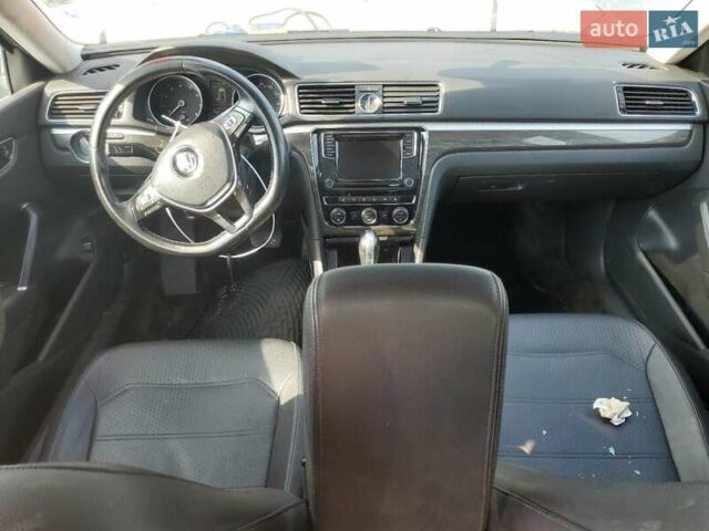 Серый Фольксваген Пассат, объемом двигателя 1.8 л и пробегом 126 тыс. км за 2300 $, фото 7 на Automoto.ua