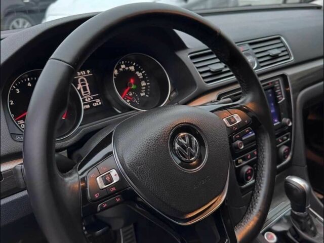 Серый Фольксваген Пассат, объемом двигателя 1.8 л и пробегом 145 тыс. км за 15350 $, фото 4 на Automoto.ua