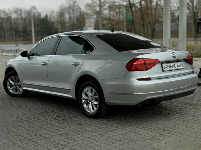 Серый Фольксваген Пассат, объемом двигателя 1.8 л и пробегом 172 тыс. км за 10299 $, фото 6 на Automoto.ua