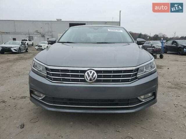 Сірий Фольксваген Пассат, об'ємом двигуна 1.8 л та пробігом 145 тис. км за 2200 $, фото 4 на Automoto.ua